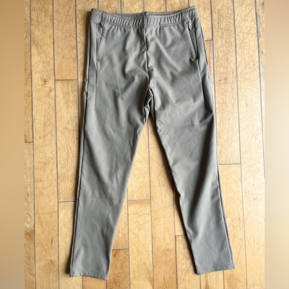 Zyia Activewear Performance Beige Pants Joggers Size Medium
